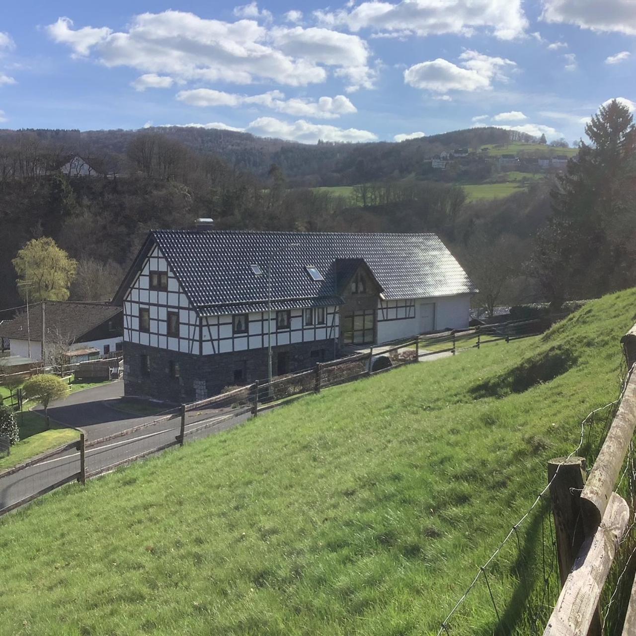 Berg Blick Eifler Bauernhaus Modern Restauriert Simmerath Eksteriør bilde